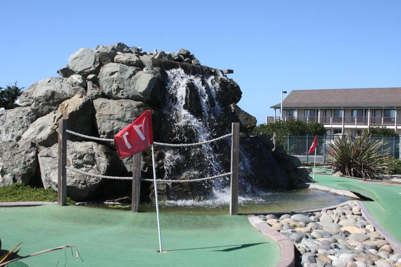 Emerald Dolphin Inn & Mini Golf Fort Bragg Extérieur photo